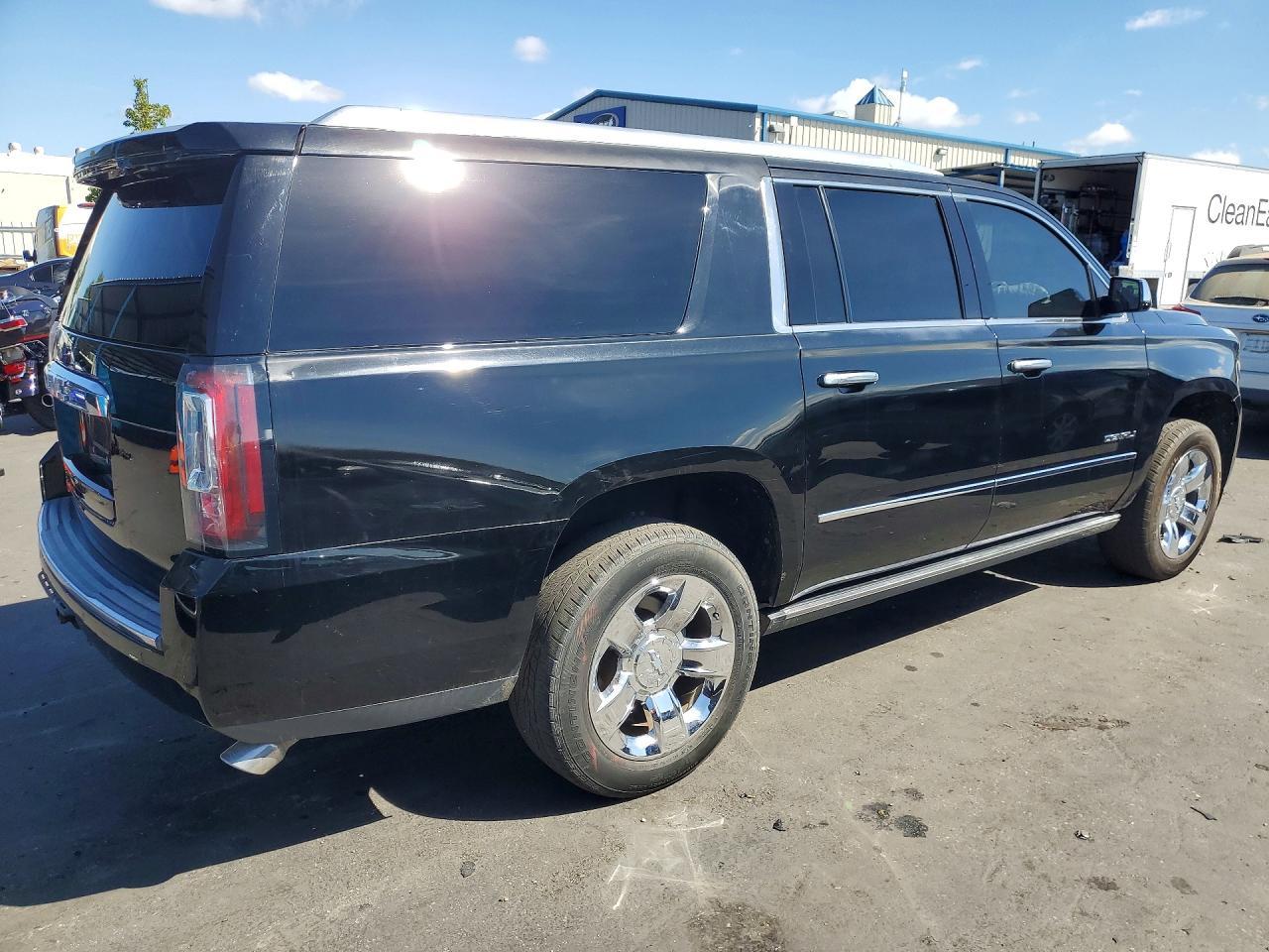 2015 GMC Yukon Xl Denali - Image 3