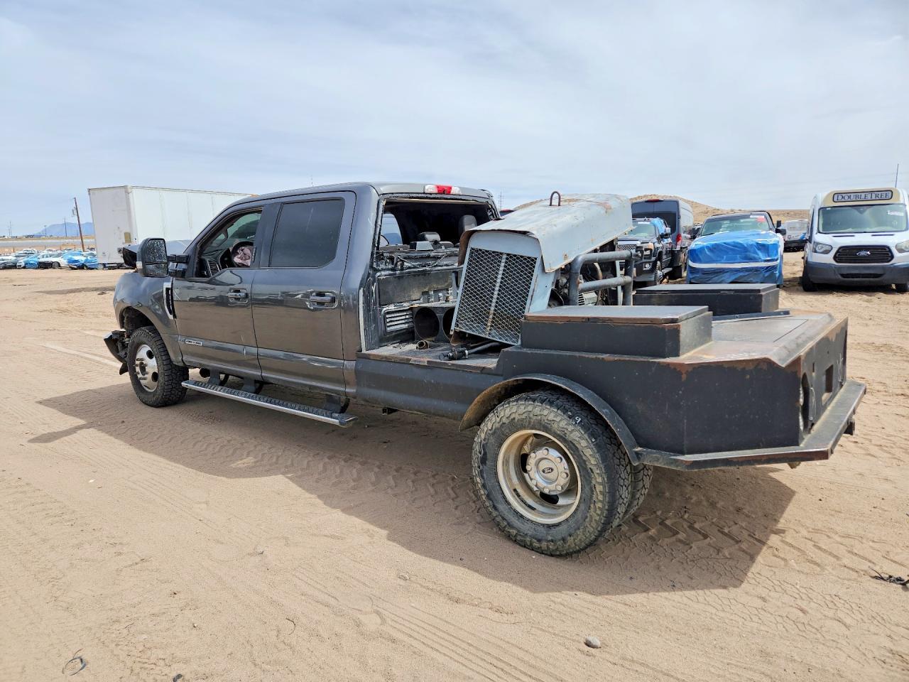 2017 Ford F350 Super Duty - Image 2