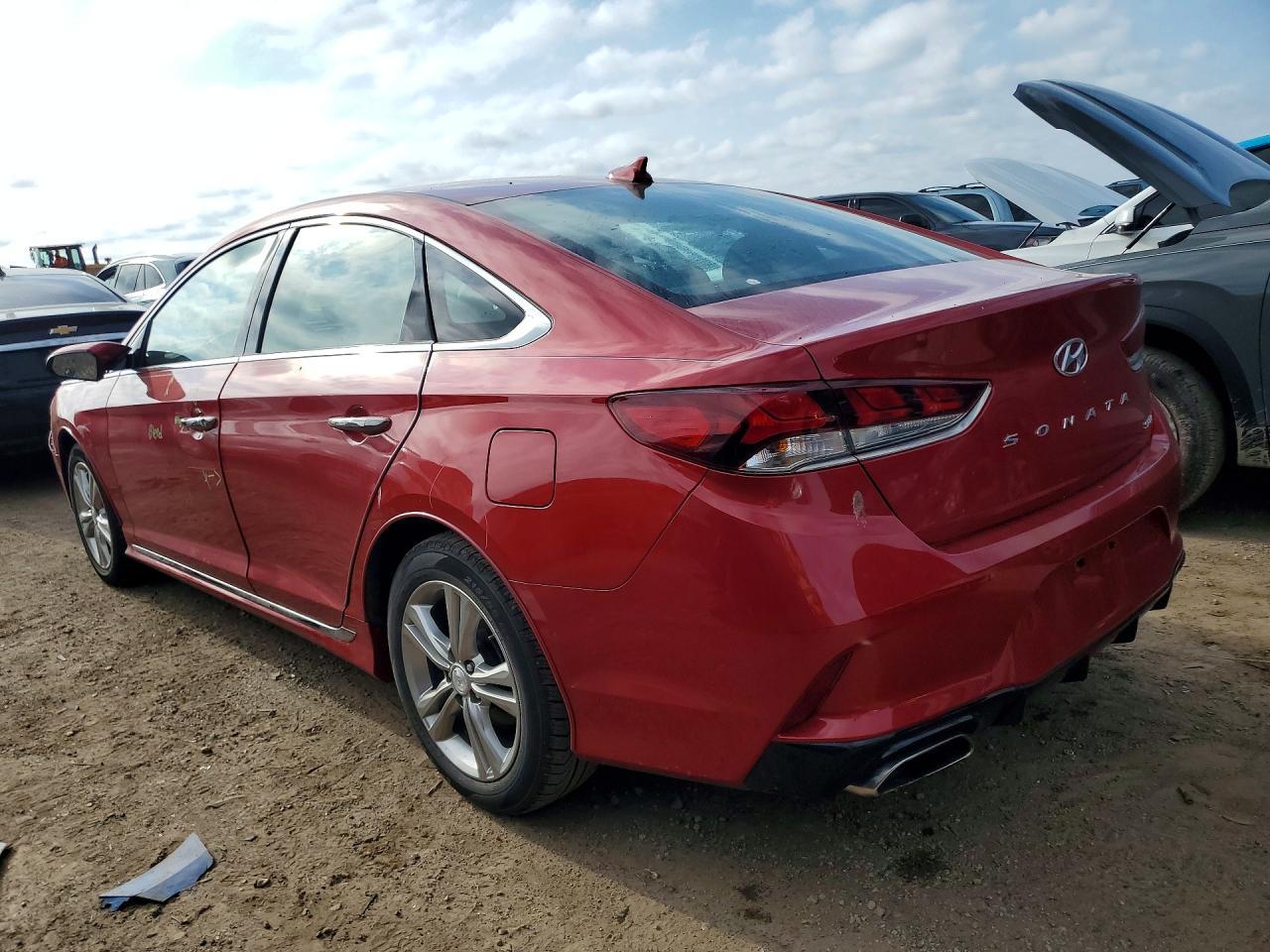 2019 Hyundai Sonata Sport - Фото 2