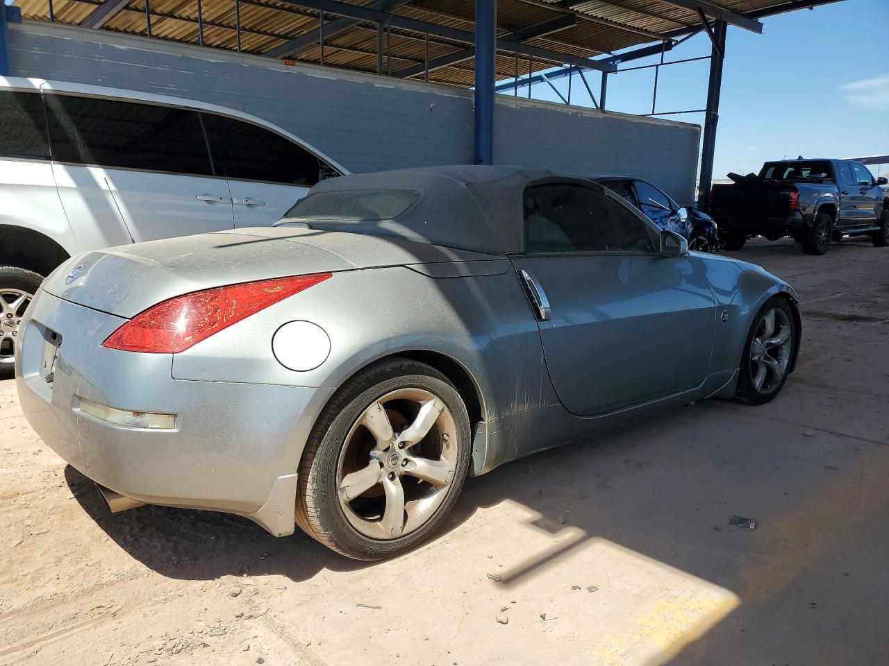 2006 Nissan 350Z Roadster - Фото 3