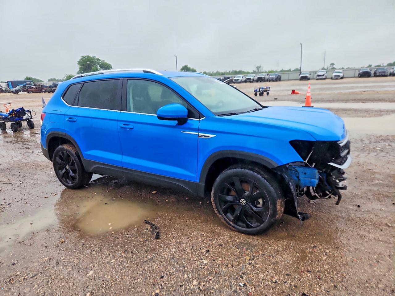 2023 Volkswagen Taos Se - Фото 4