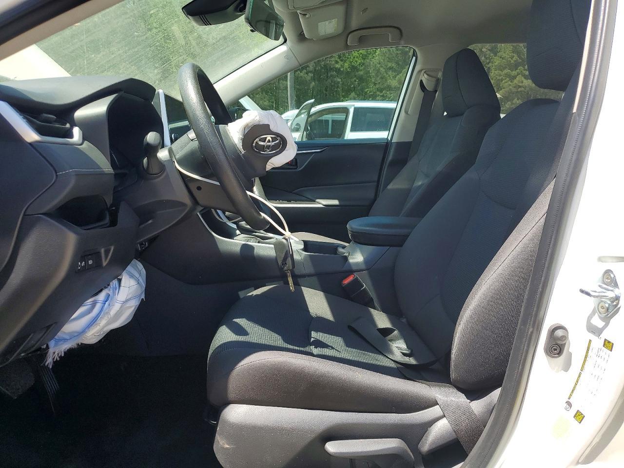 2025 Toyota Rav4 Le - Фото 7