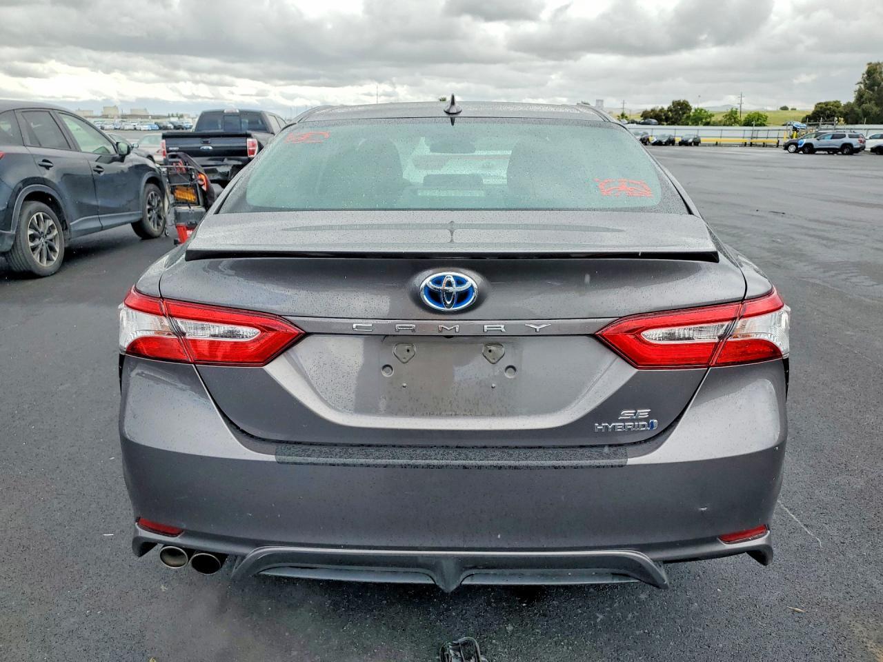 2020 Toyota Camry - Фото 6