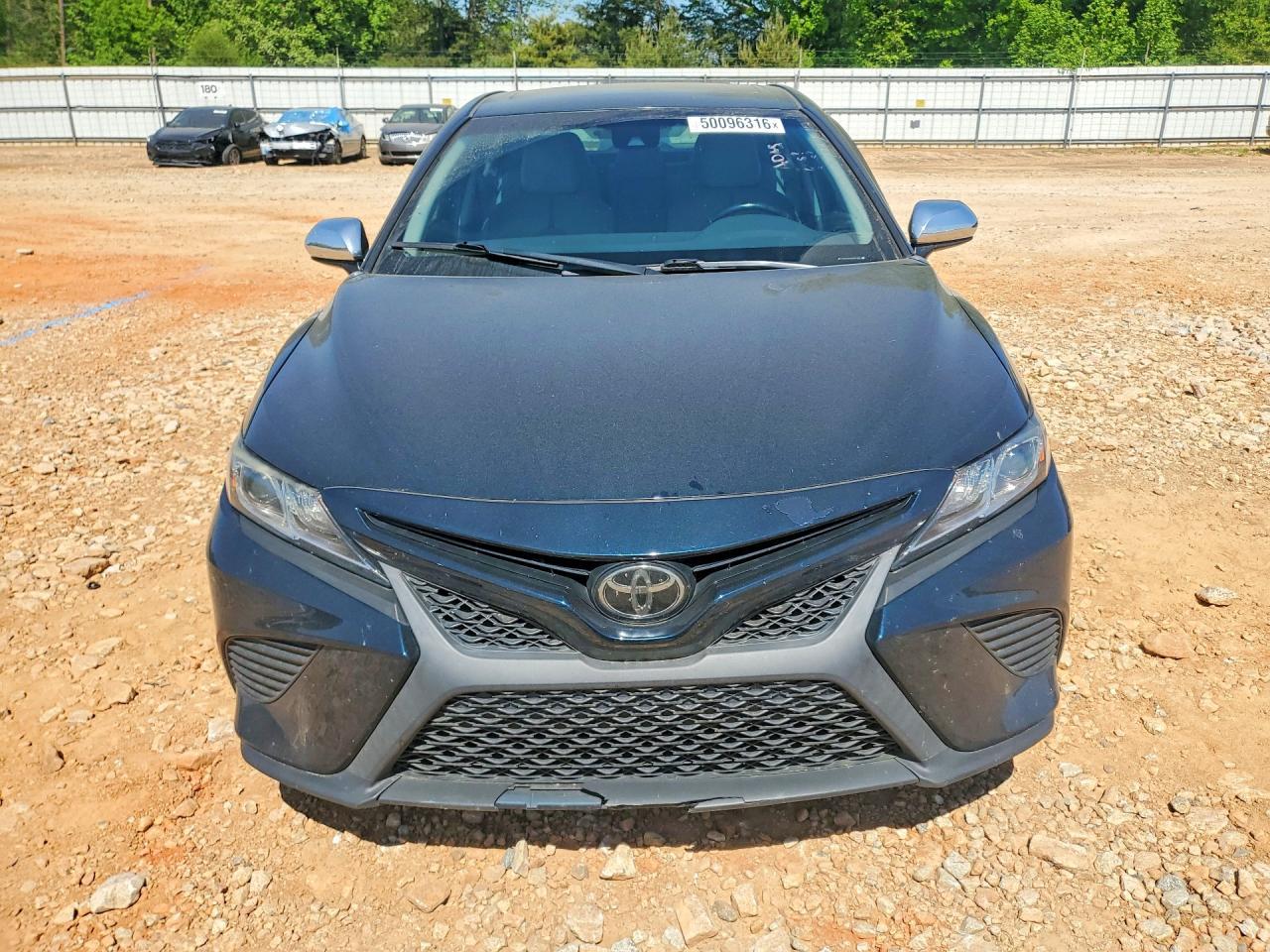 2019 Toyota Camry Se - Image 5