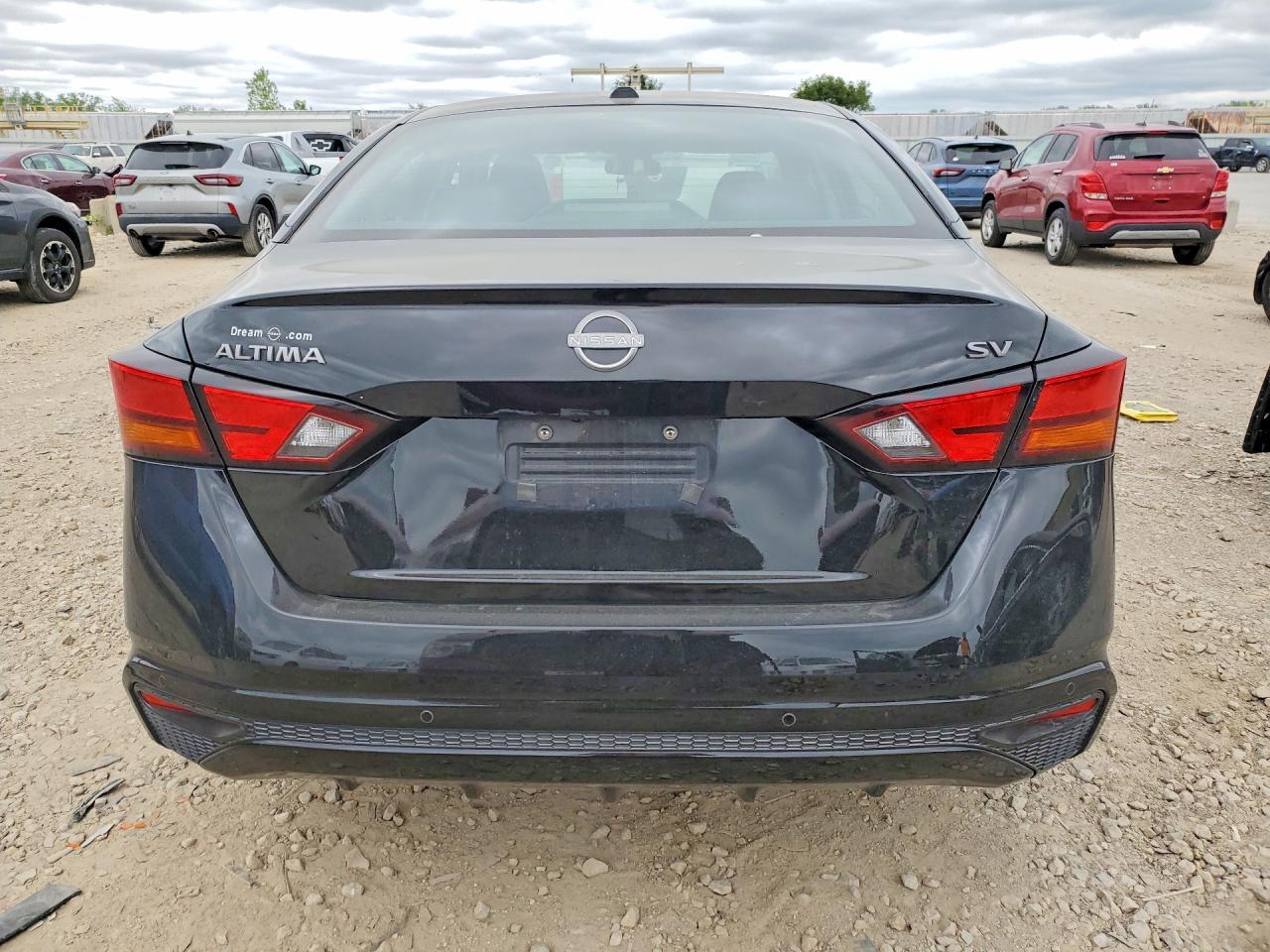 2024 Nissan Altima 2.5 Sv - Image 6