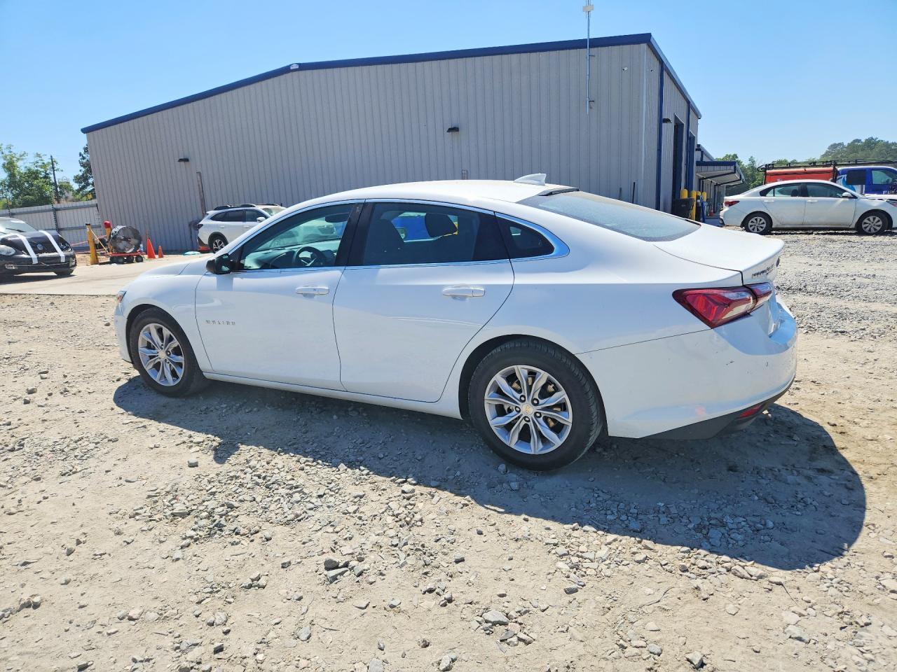 2022 Chevrolet Malibu Lt - Фото 2