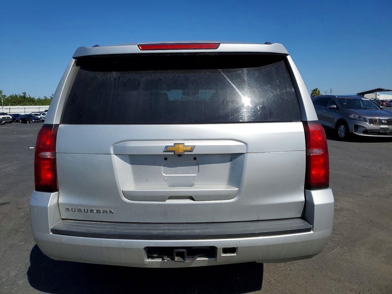 2020 Chevrolet Suburban Lt 1500 4Wd - Image 6