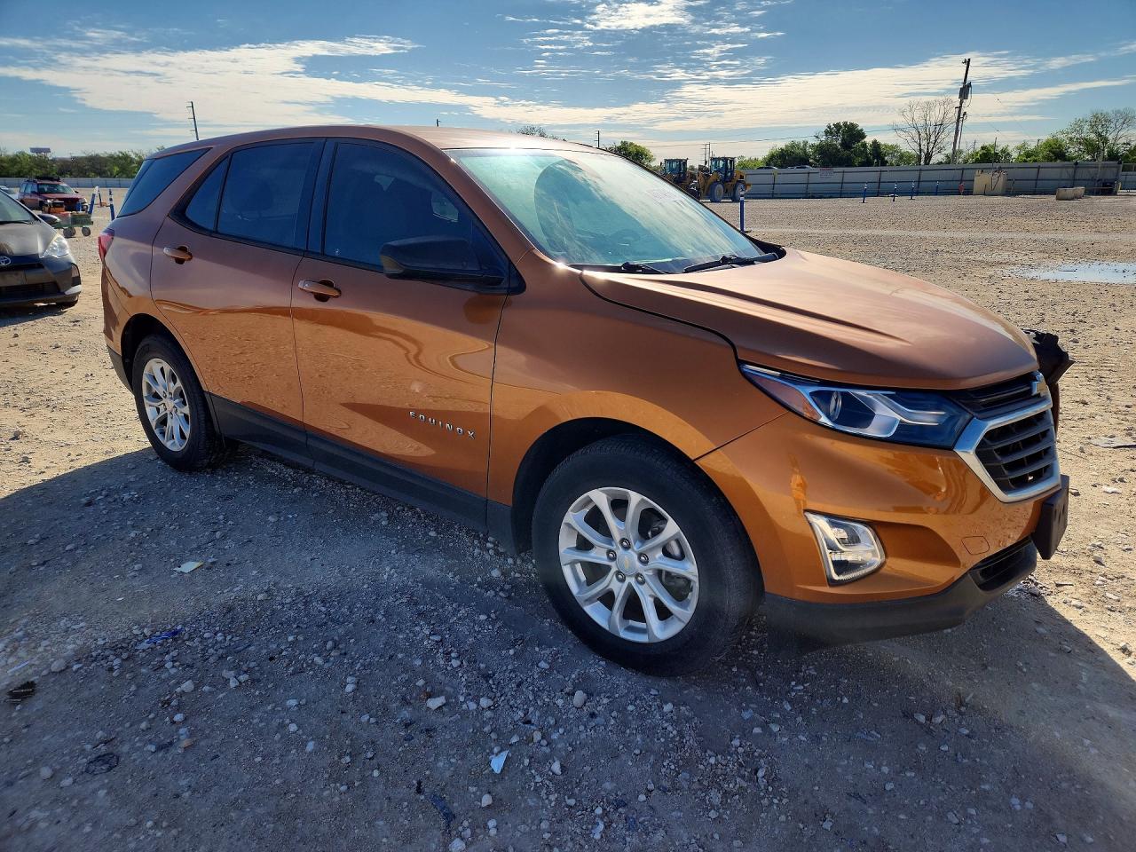 2018 Chevrolet Equinox Ls - Фото 4
