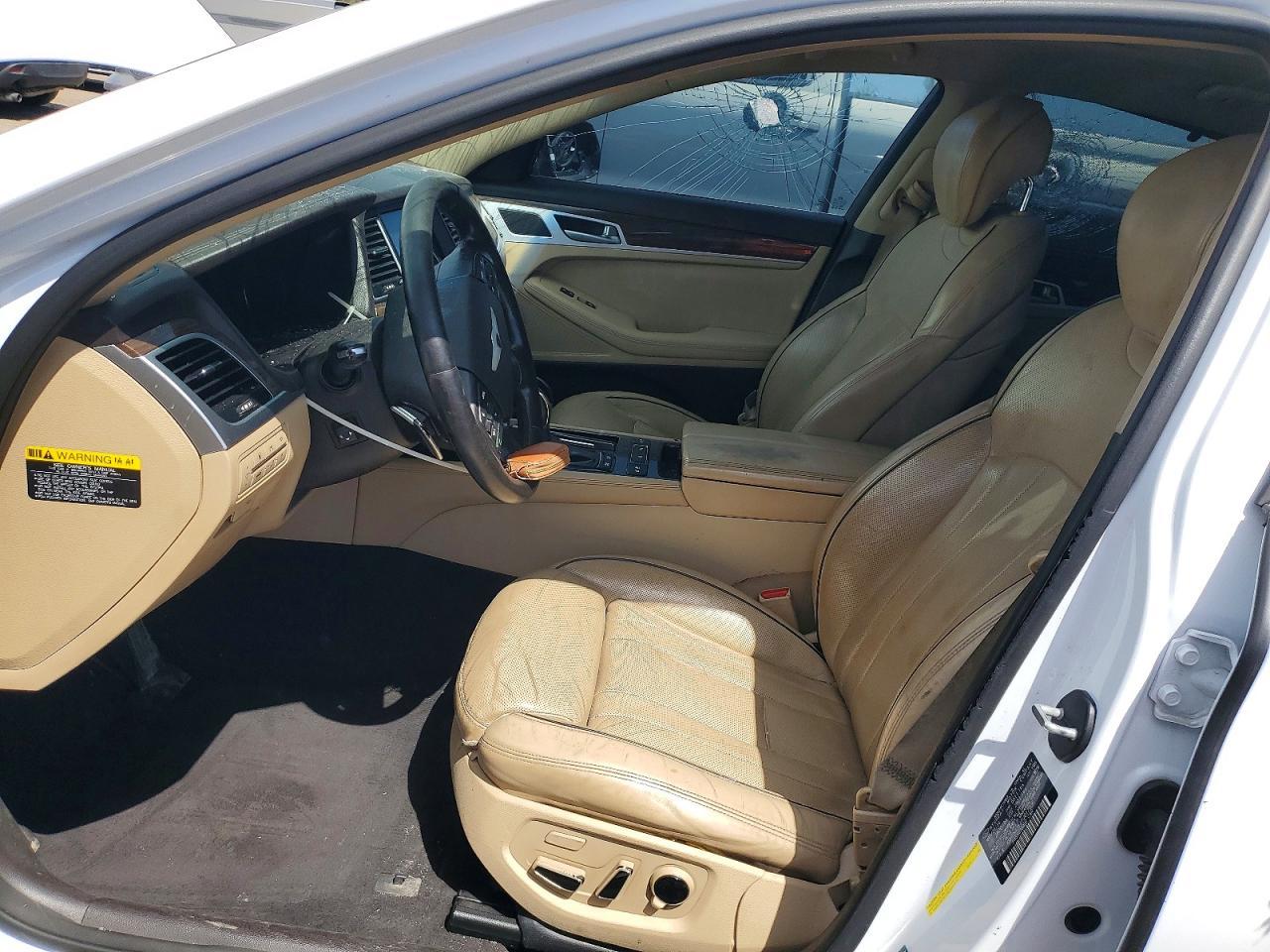 2015 Hyundai Genesis 3.8L - Image 7