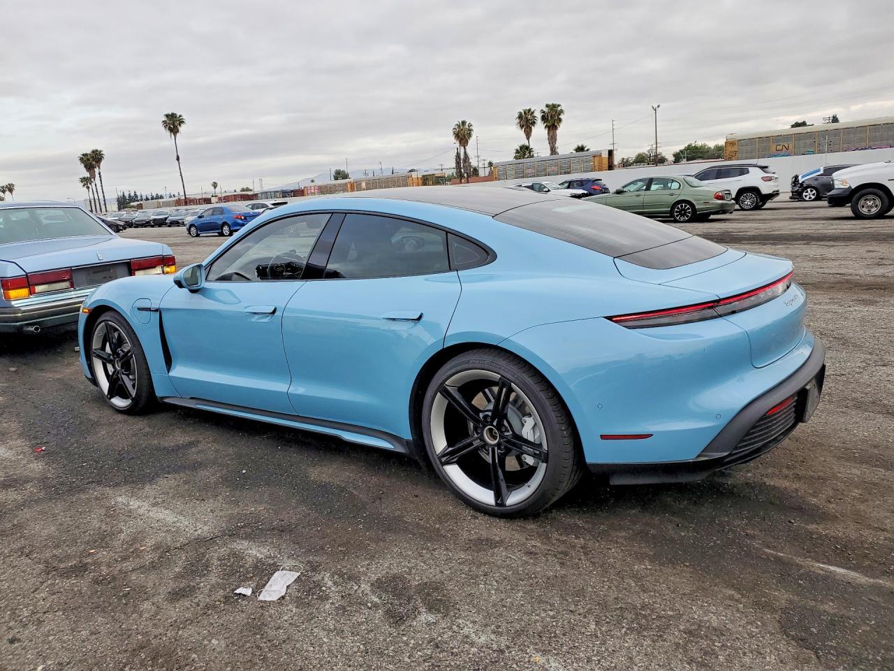 2024 Porsche Taycan 4S - Фото 2