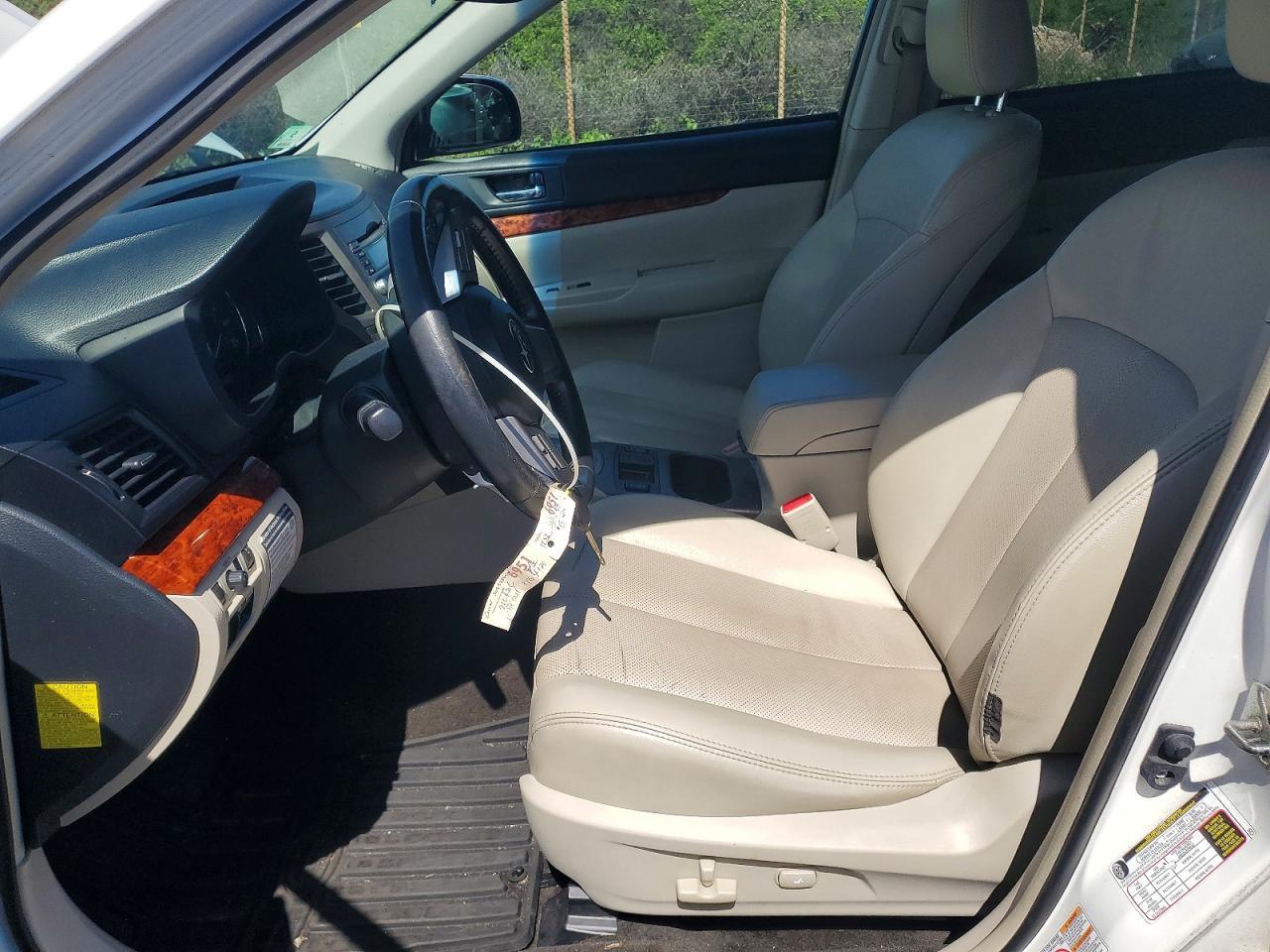 2011 Subaru Outback 3.6R Limited - Фото 7