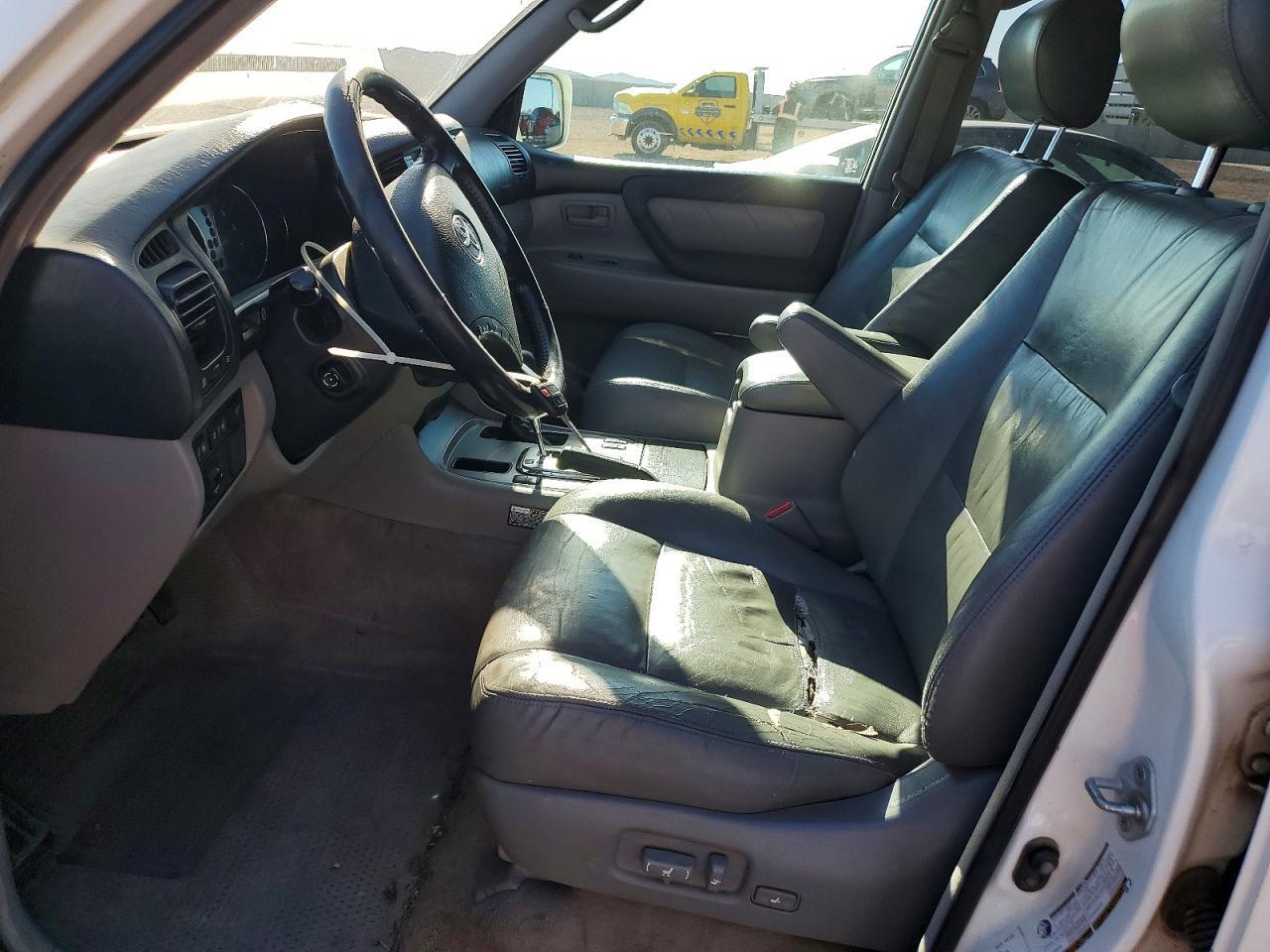 2005 Toyota Land Cruiser Base - Image 7