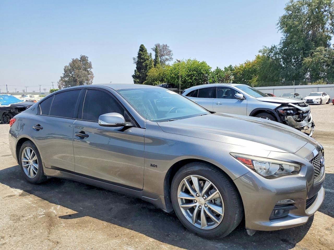 2017 Infiniti Q50 3.0T Premium - Image 4
