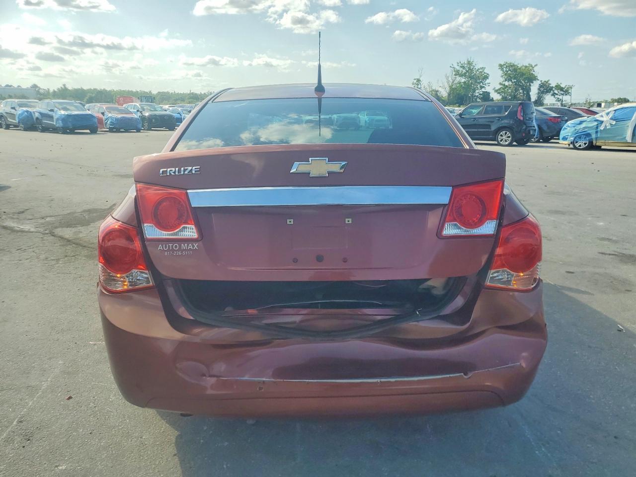 2013 Chevrolet Cruze Ls - Image 6