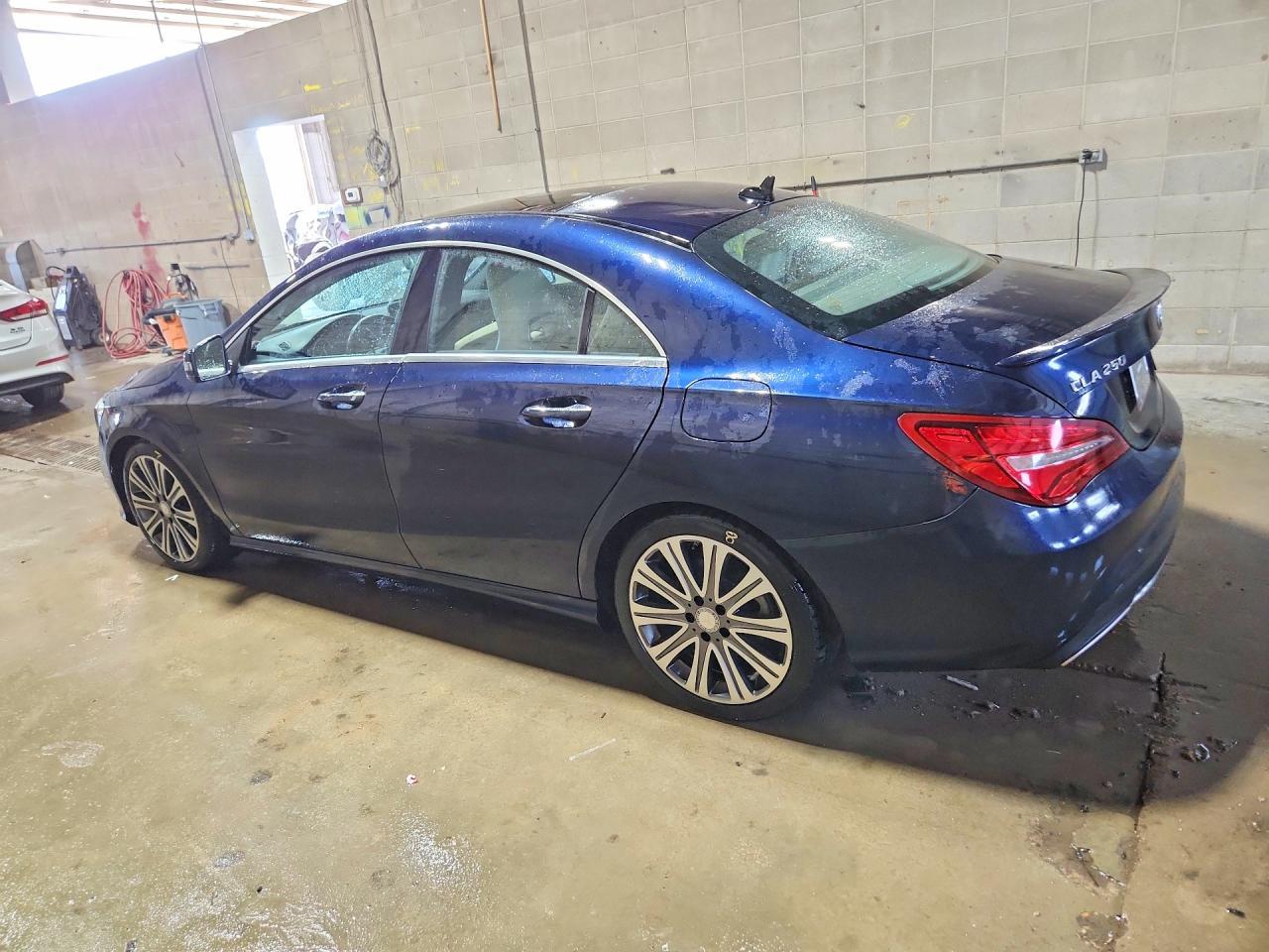 2018 Mercedes-Benz Cla 250 4Matic - Фото 2
