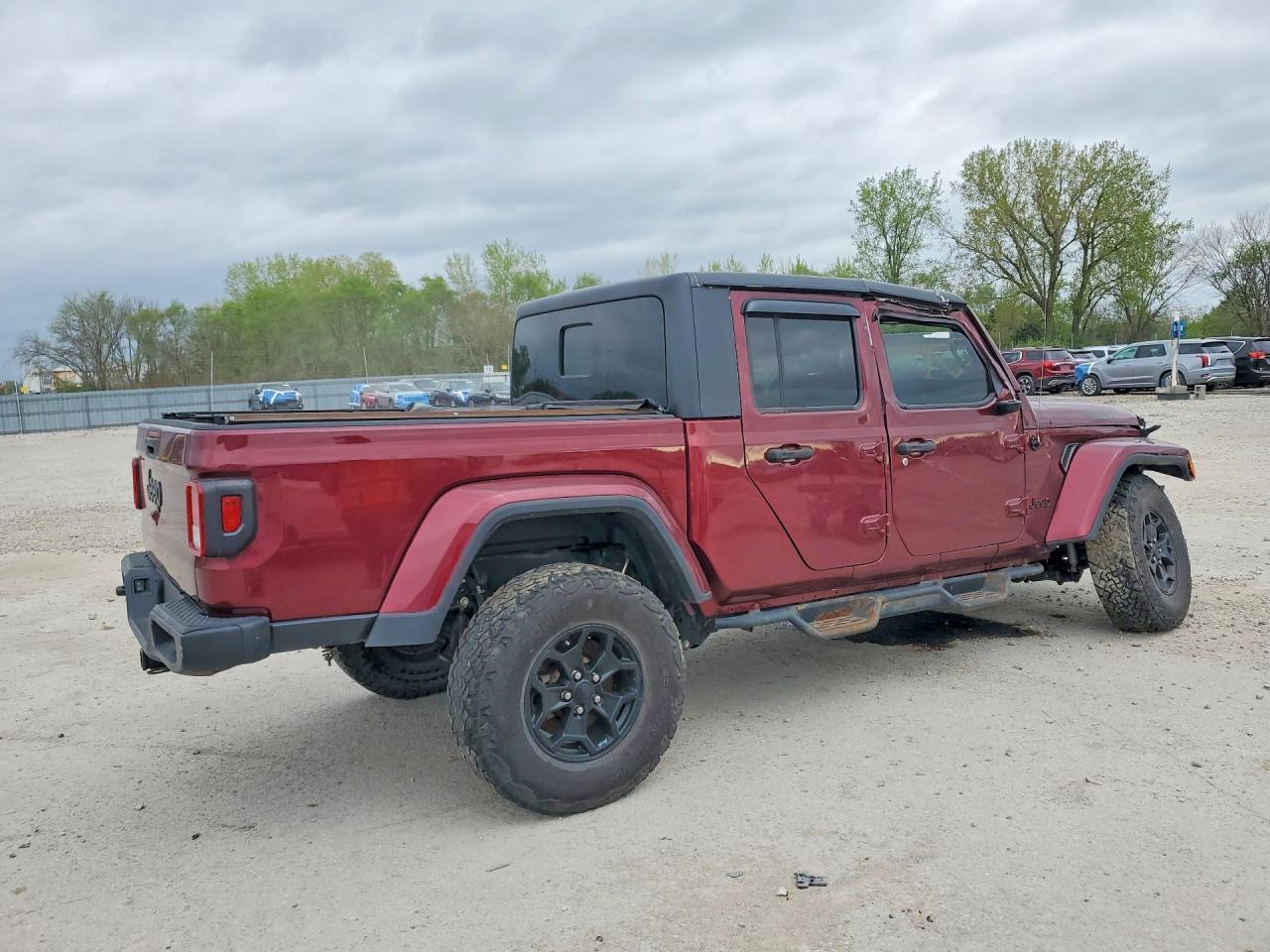 2021 Jeep Gladiator Sport - Фото 3