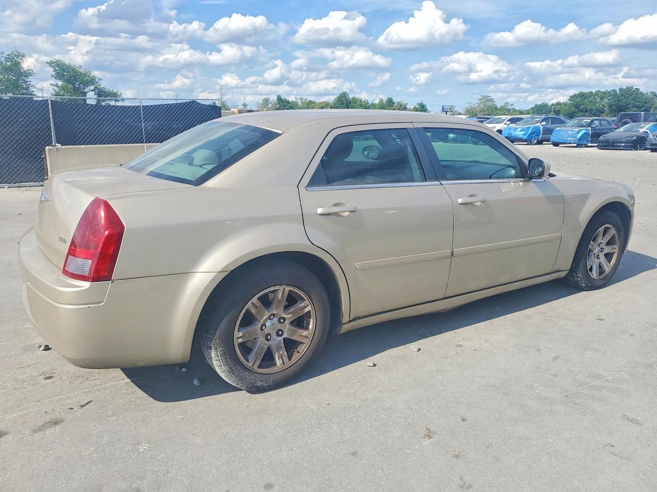 2006 Chrysler 300 - Image 3