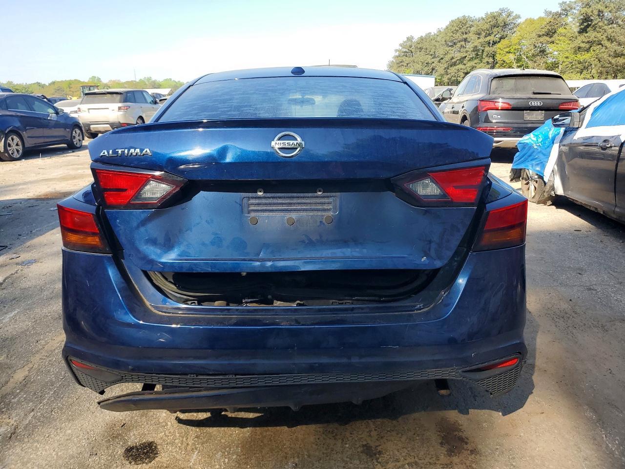 2019 Nissan Altima 2.5 S - Image 6