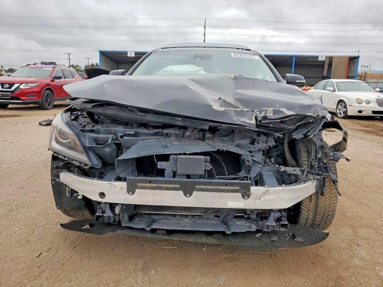 2015 Hyundai Genesis 3.8L - Фото 5