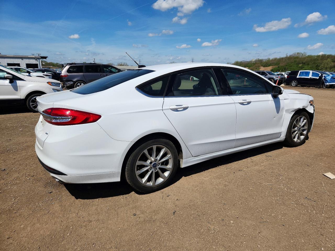 2017 Ford Fusion Se - Image 3