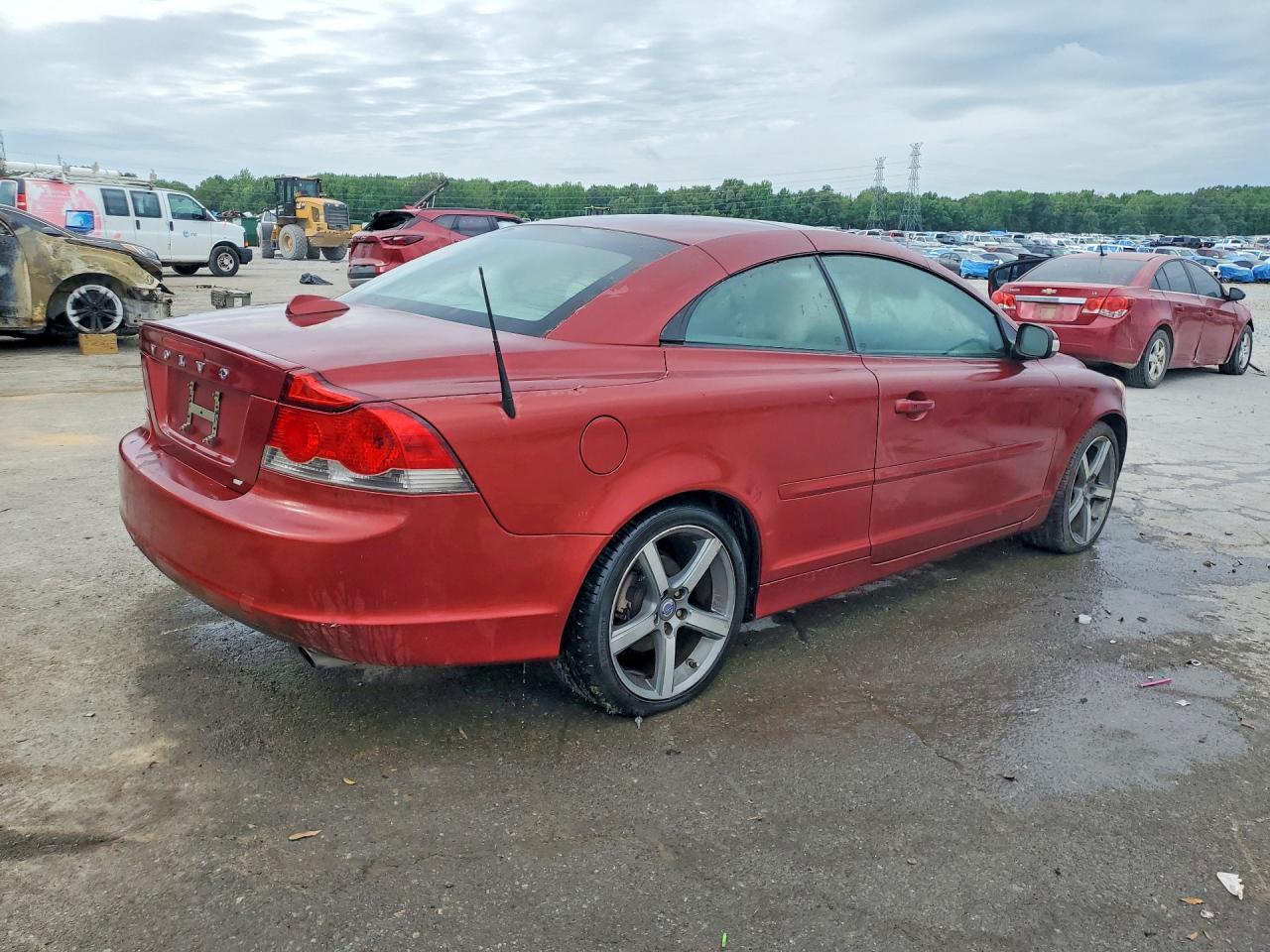 2011 Volvo C70 T5 - Image 3