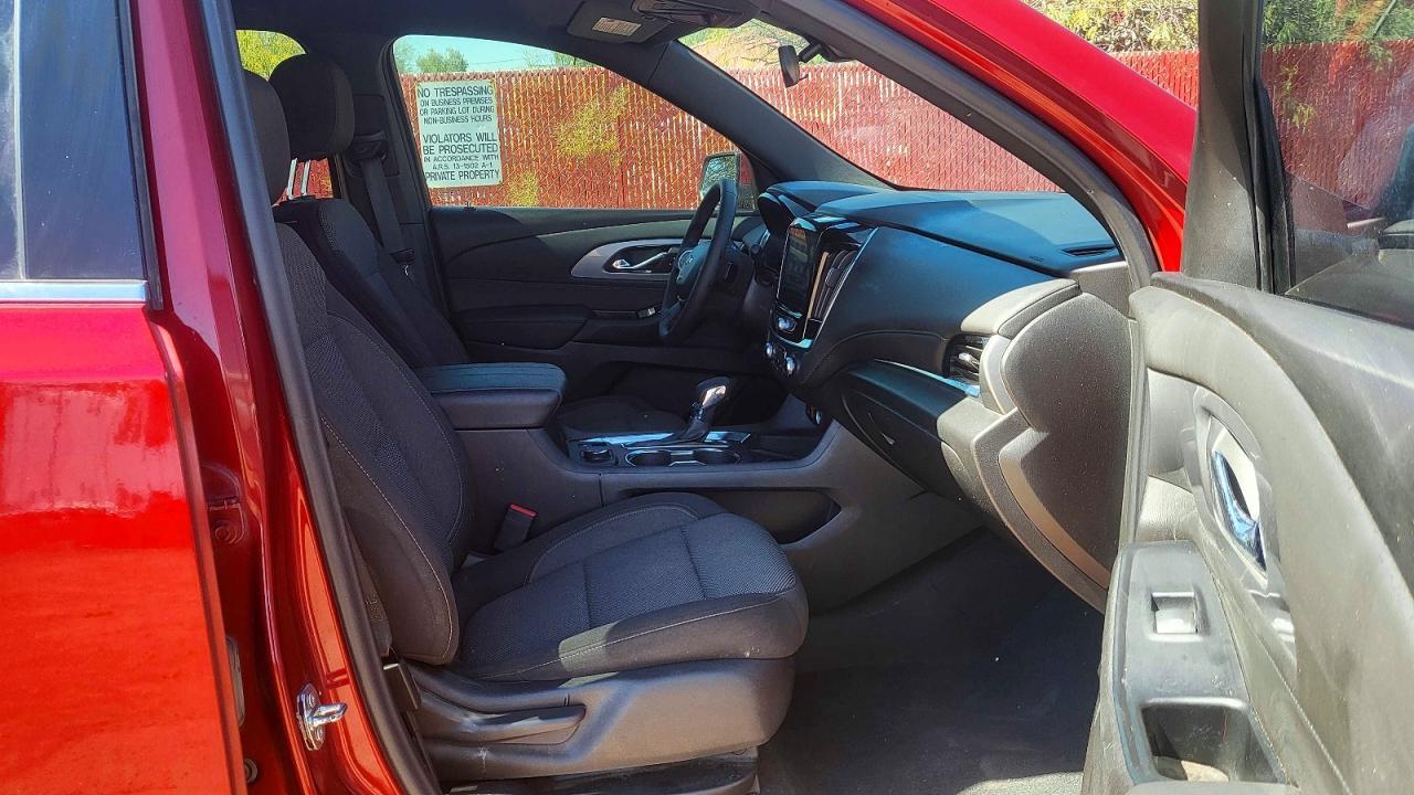 2023 Chevrolet Traverse Lt - Image 5