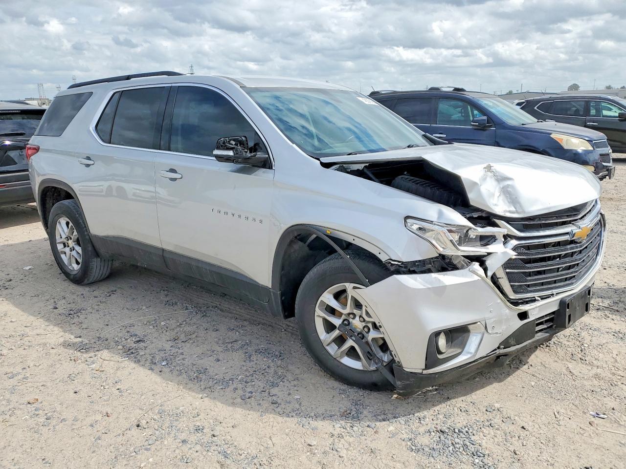 2020 Chevrolet Traverse Lt - Image 4