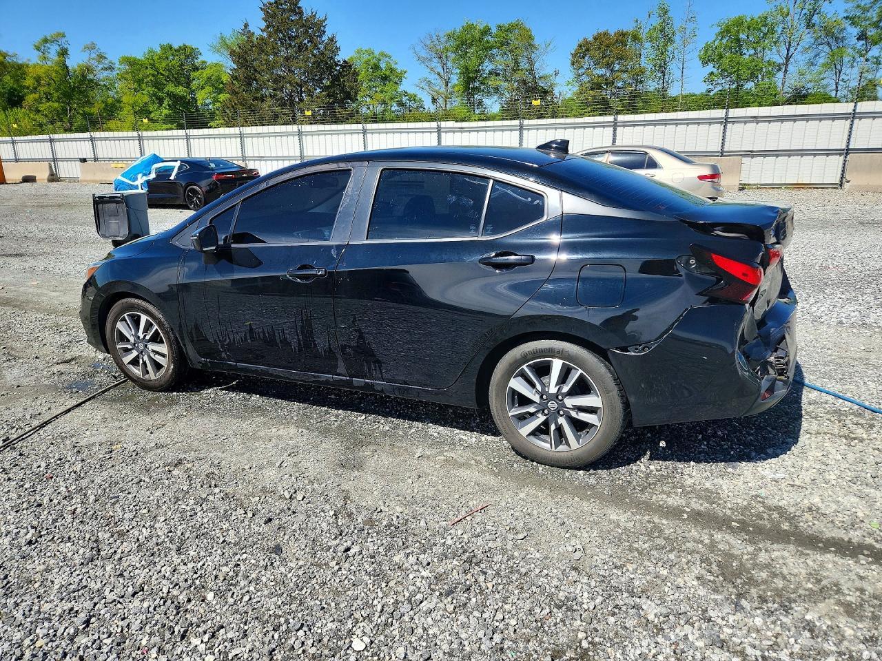 2021 Nissan Versa Sv - Image 2