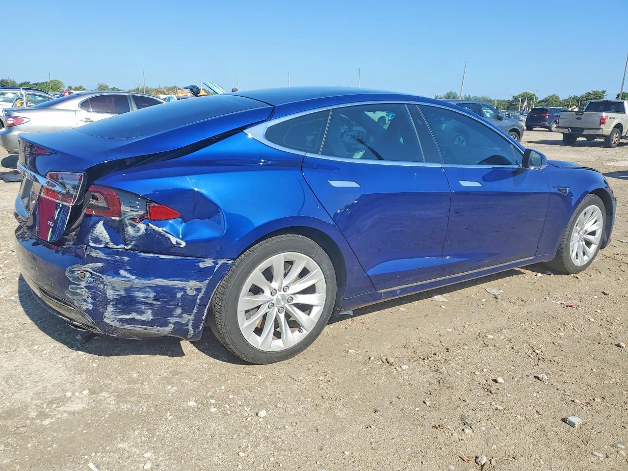 2017 Tesla Model S - Фото 3