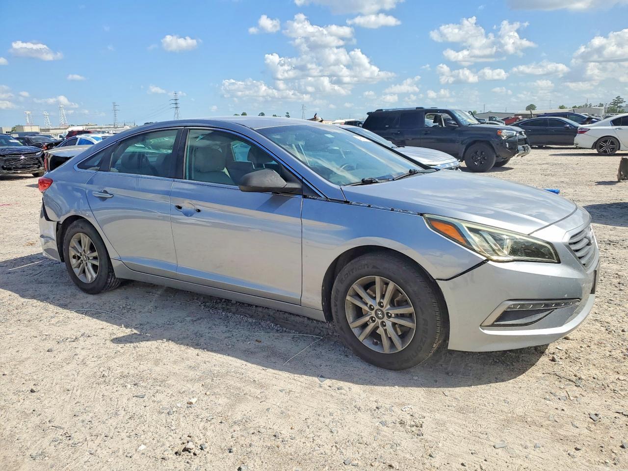 2015 Hyundai Sonata - Image 4