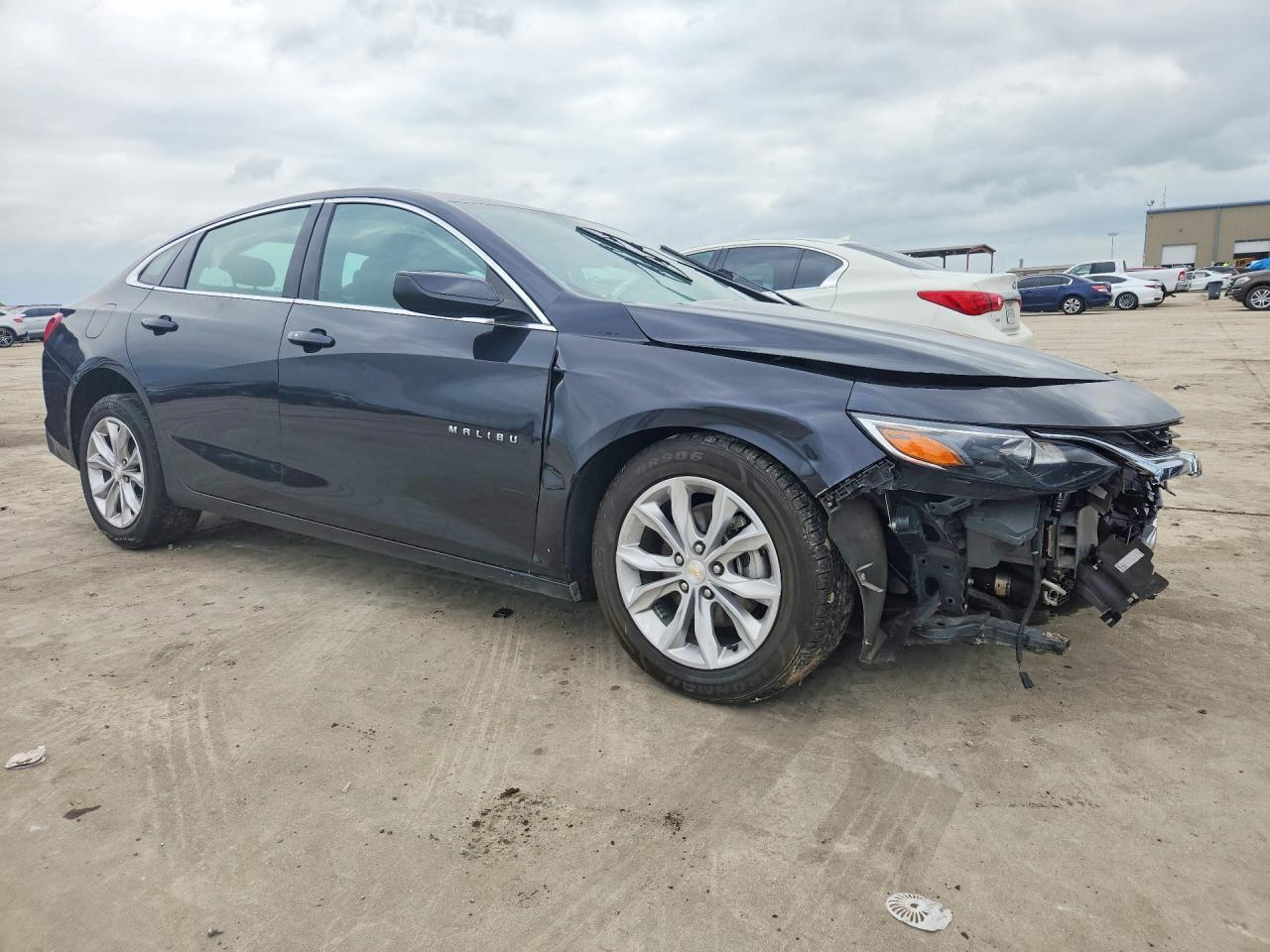 2023 Chevrolet Malibu Lt - Фото 4