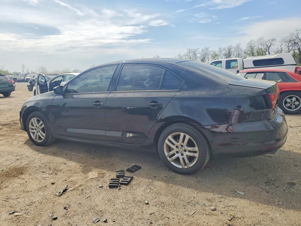 2018 Volkswagen Jetta S - Фото 2