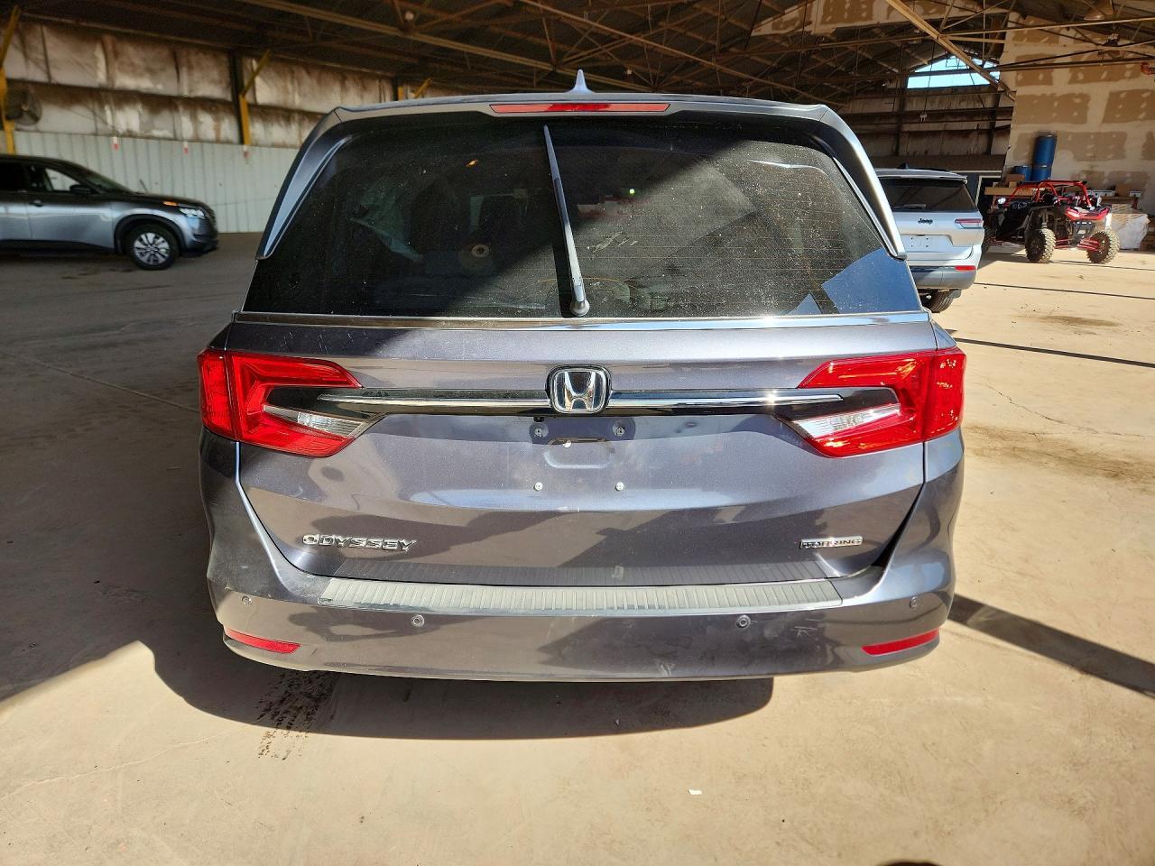 2024 Honda Odyssey Touring - Image 6