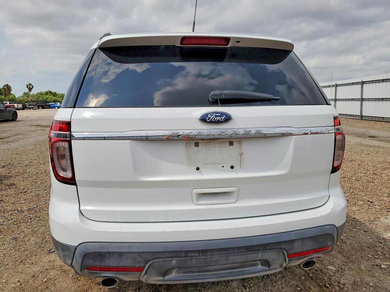 2015 Ford Explorer - Фото 6