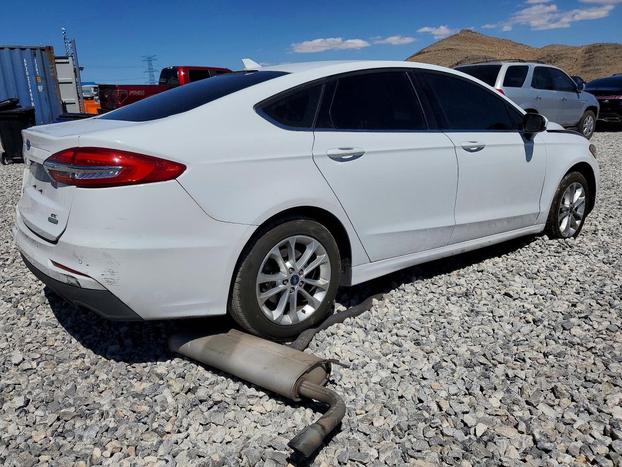 2019 Ford Fusion Se - Фото 3