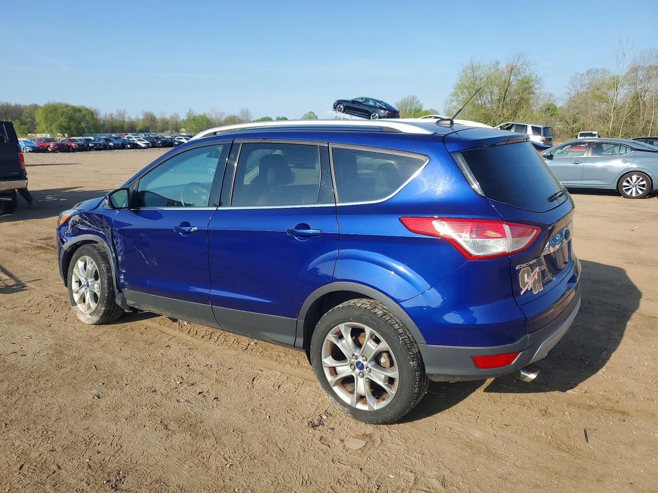 2015 Ford Escape Titanium - Фото 2