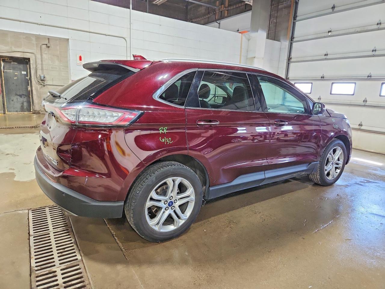 2018 Ford Edge Titanium - Image 3