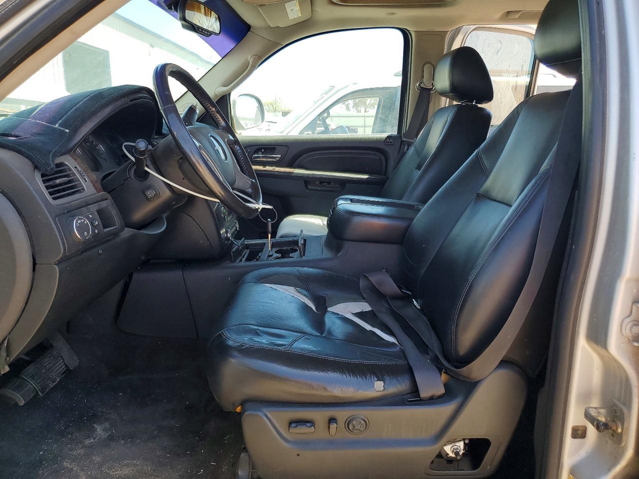 2010 GMC Yukon Denali - Фото 7