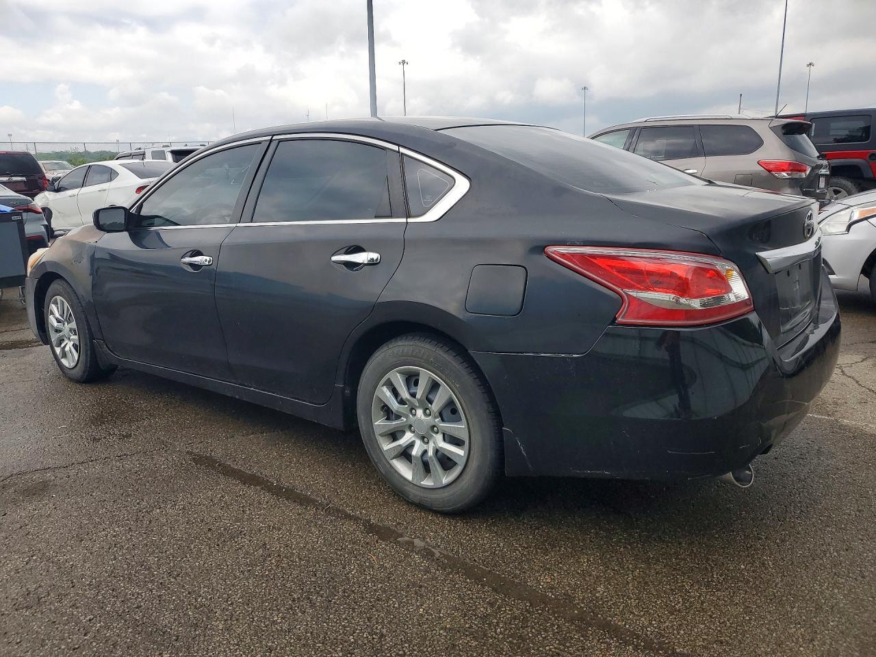 2013 Nissan Altima 2.5 - Фото 2