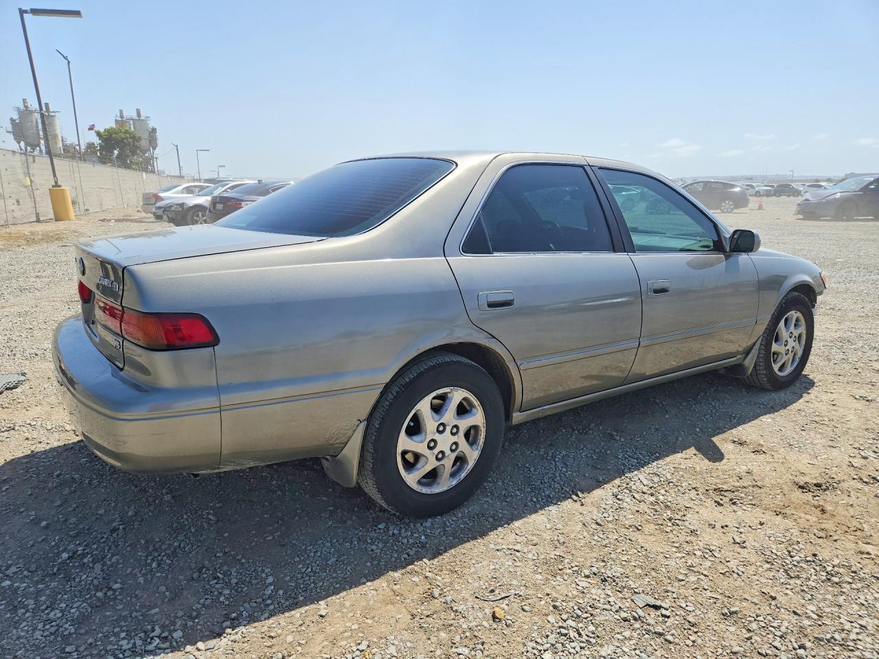 1999 Toyota Camry Le V6 - Image 3