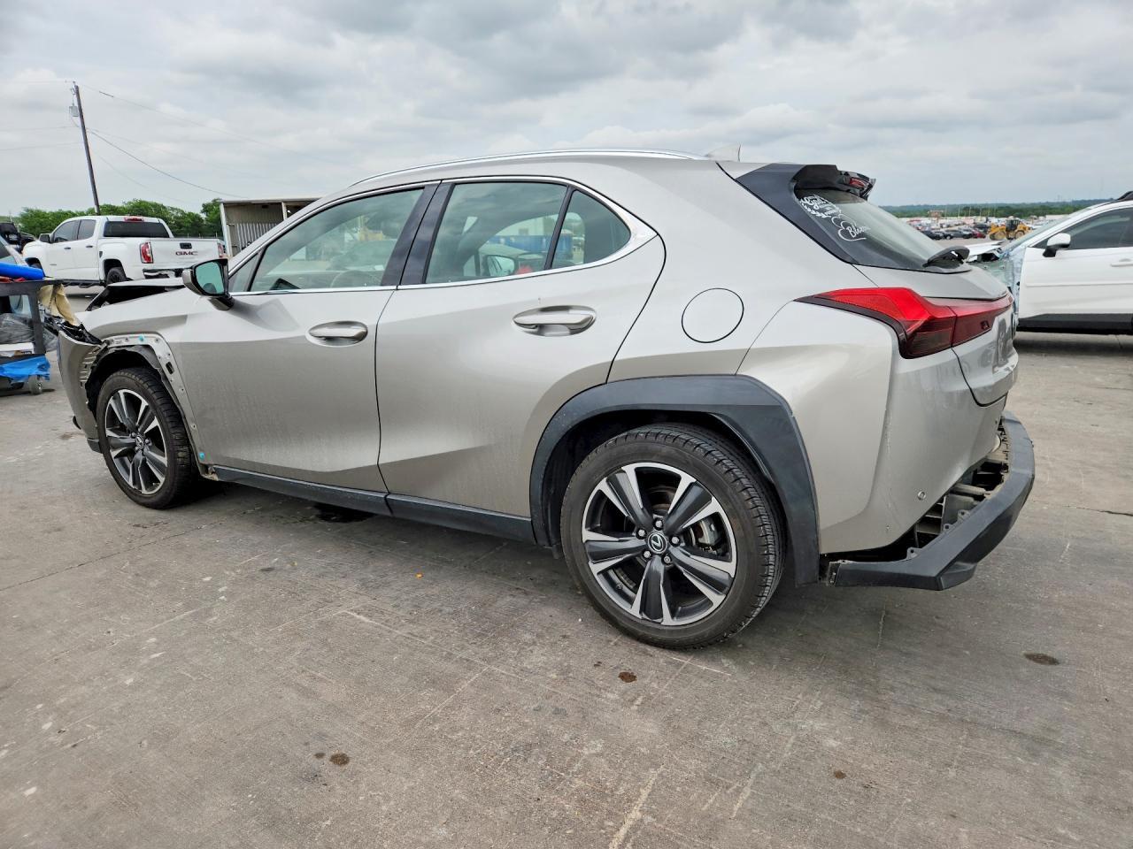2020 Lexus Ux 200 - Фото 2