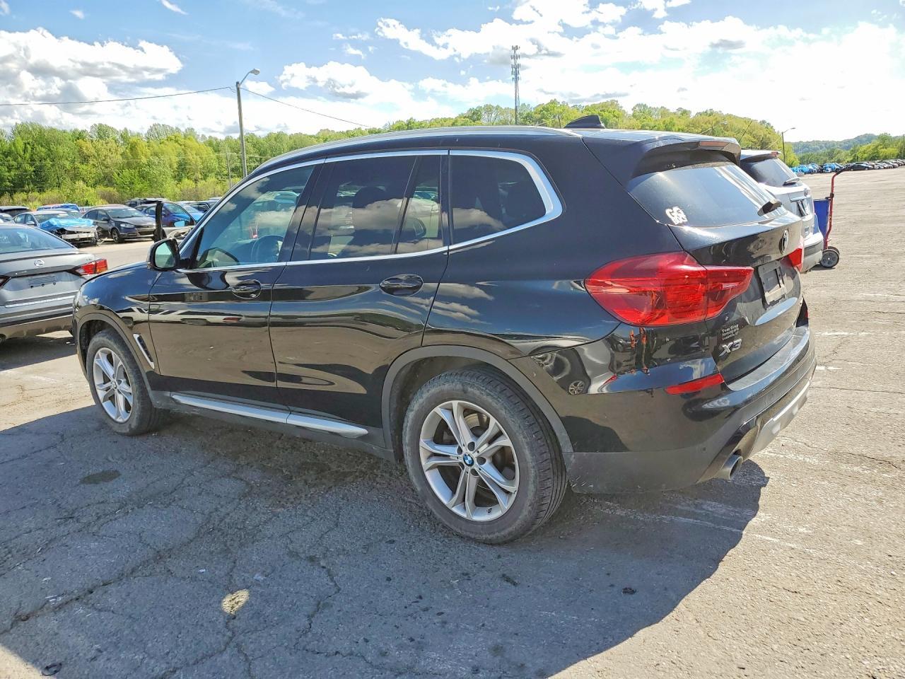 2019 BMW X3 - Image 2