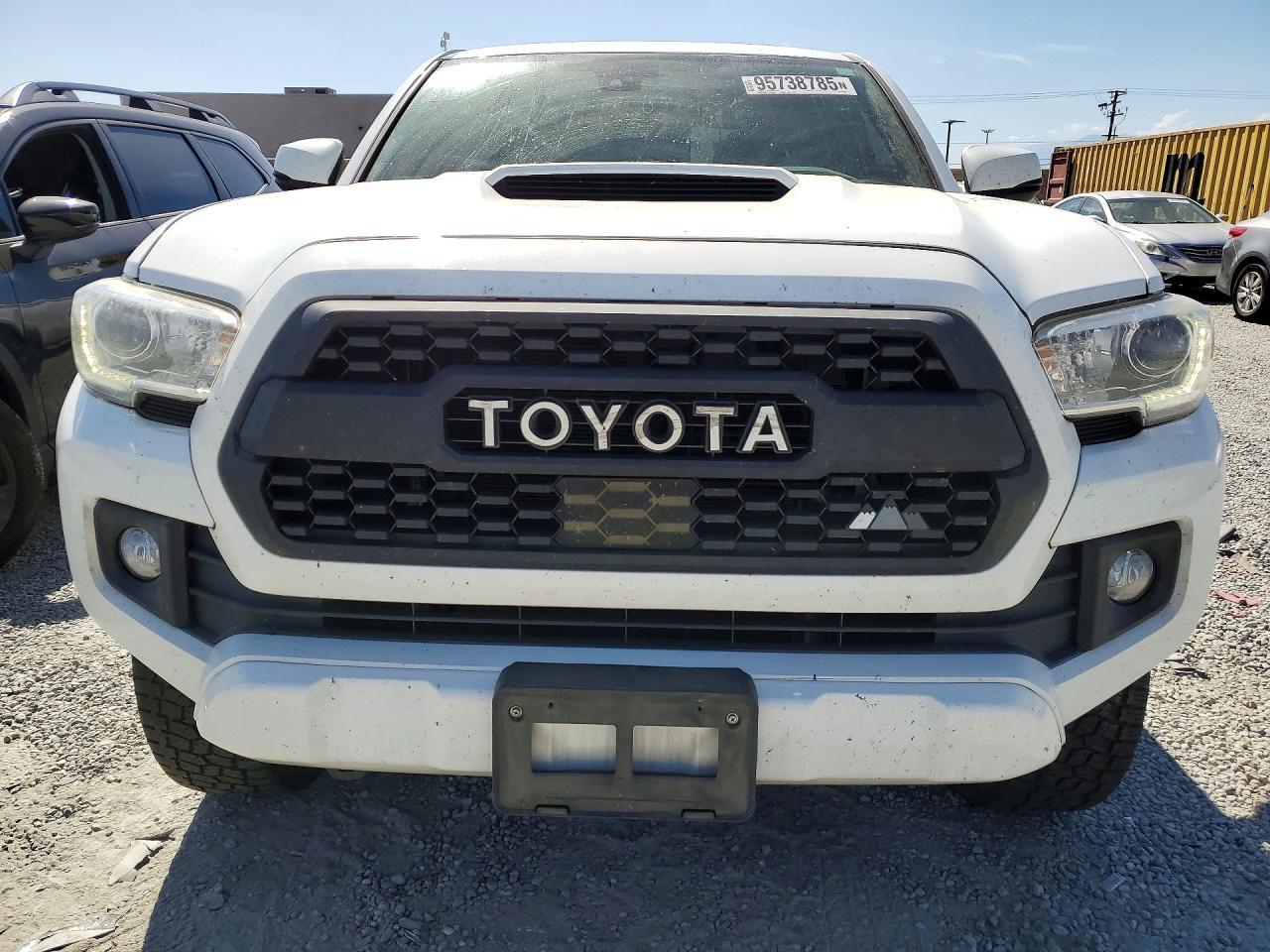 2018 Toyota Tacoma Double Cab - Фото 5