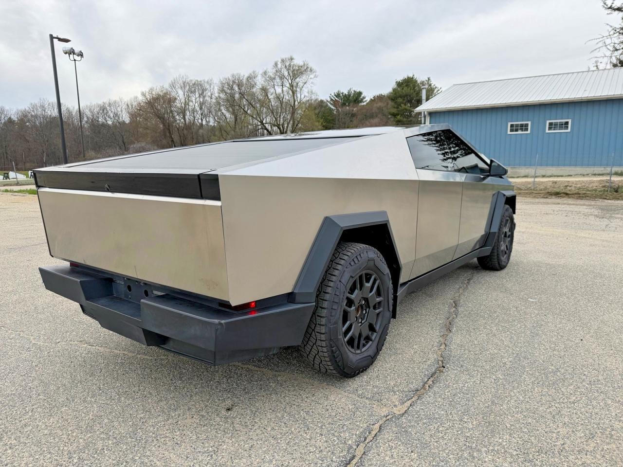 2024 Tesla Cybertruck - Фото 4