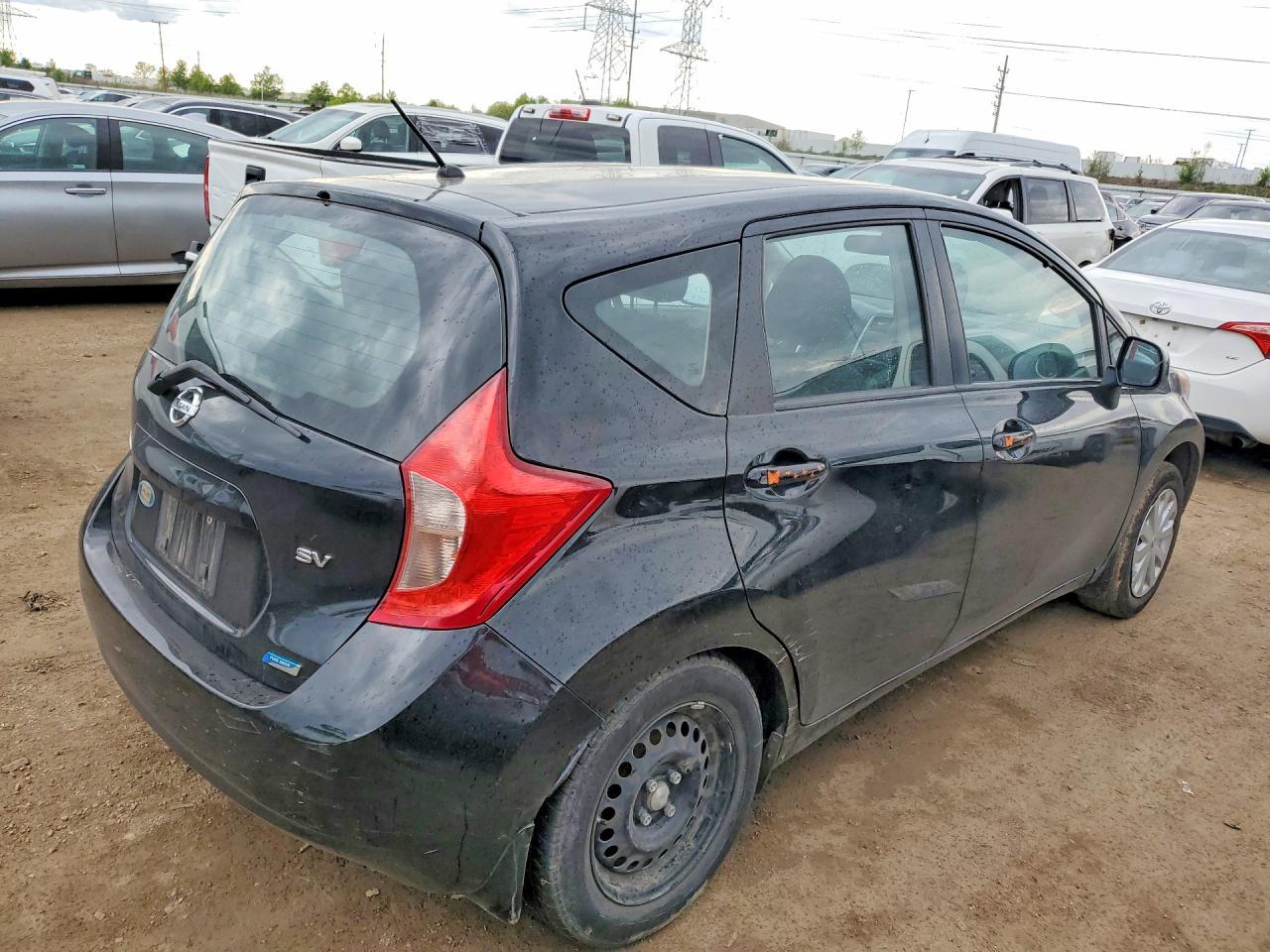 2016 Nissan Versa - Фото 3
