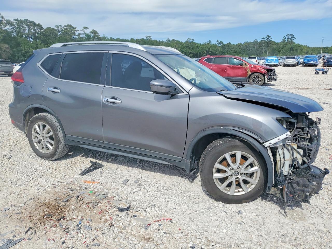 2017 Nissan Rogue Sv - Image 4