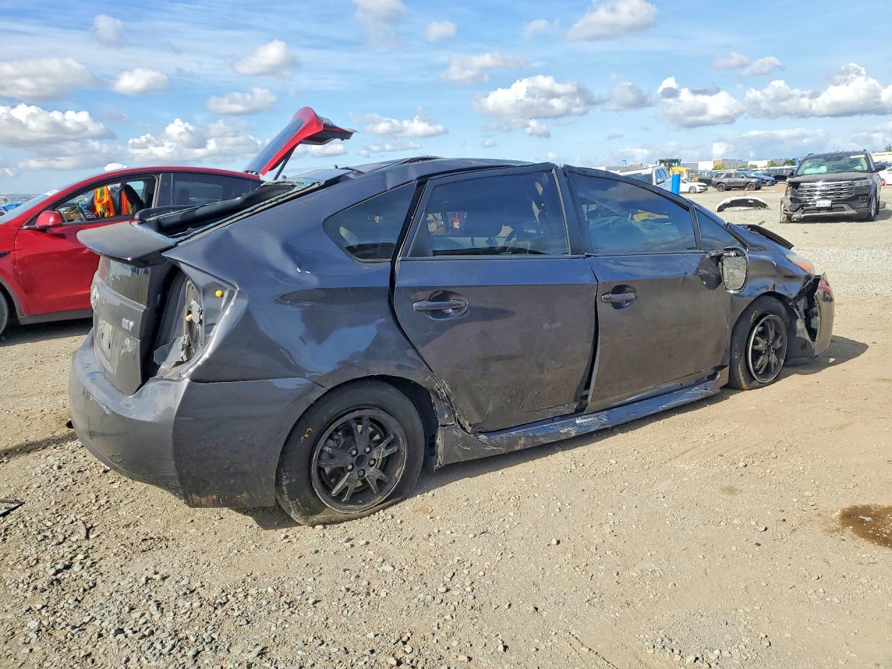 2013 Toyota Prius Four - Фото 3