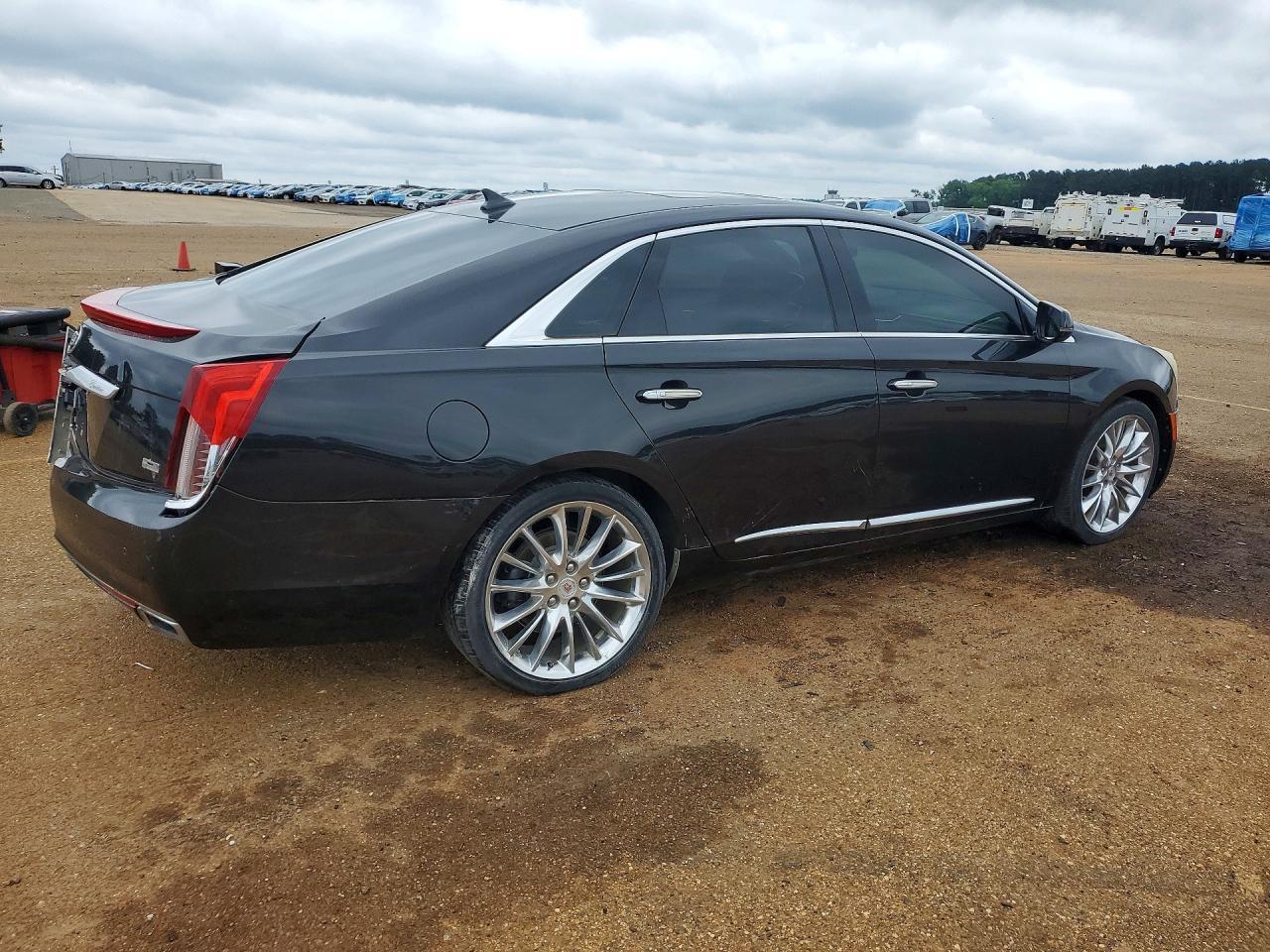 2014 Cadillac Xts Platinum - Image 3