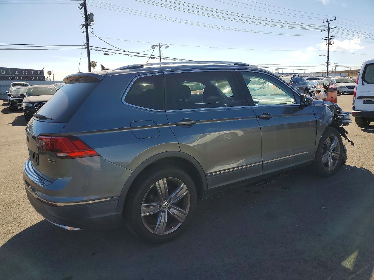 2019 Volkswagen Tiguan Sel Premium - Фото 3
