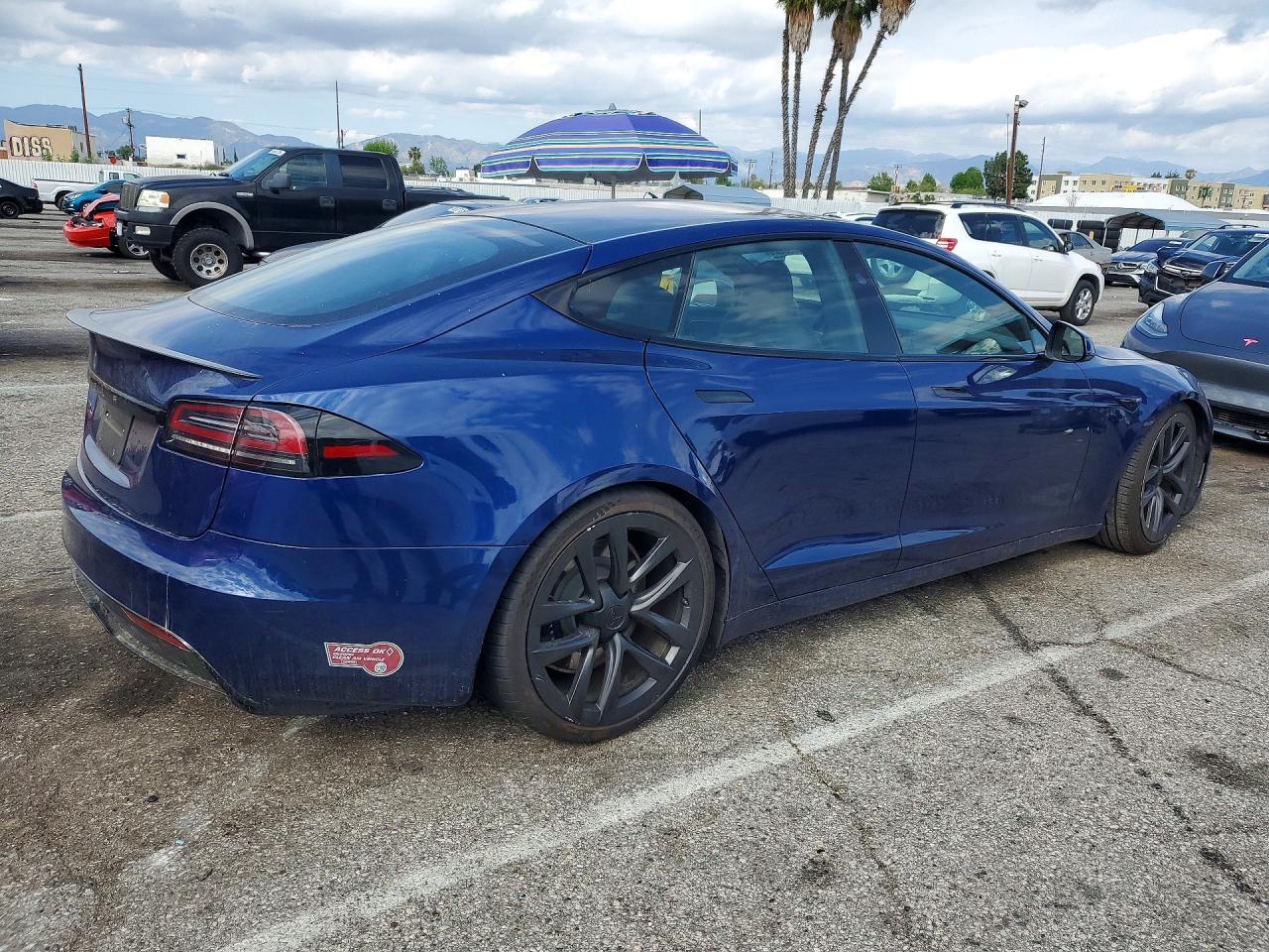 2023 Tesla Model S - Фото 3